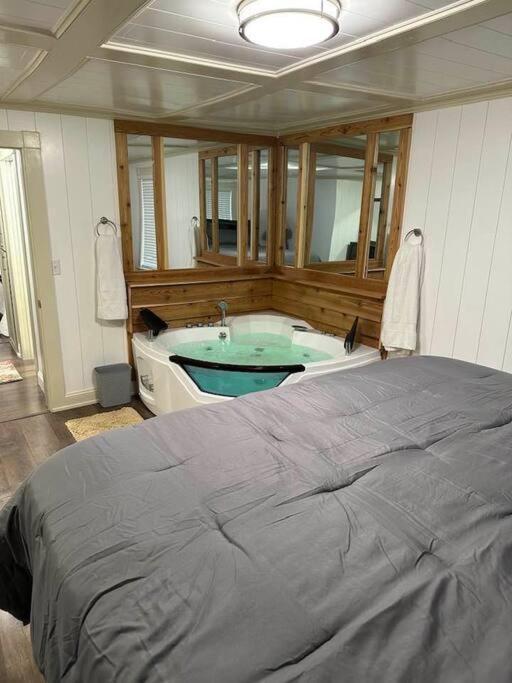 דירות Moorhead Hot Tub 5 Beds מראה חיצוני תמונה